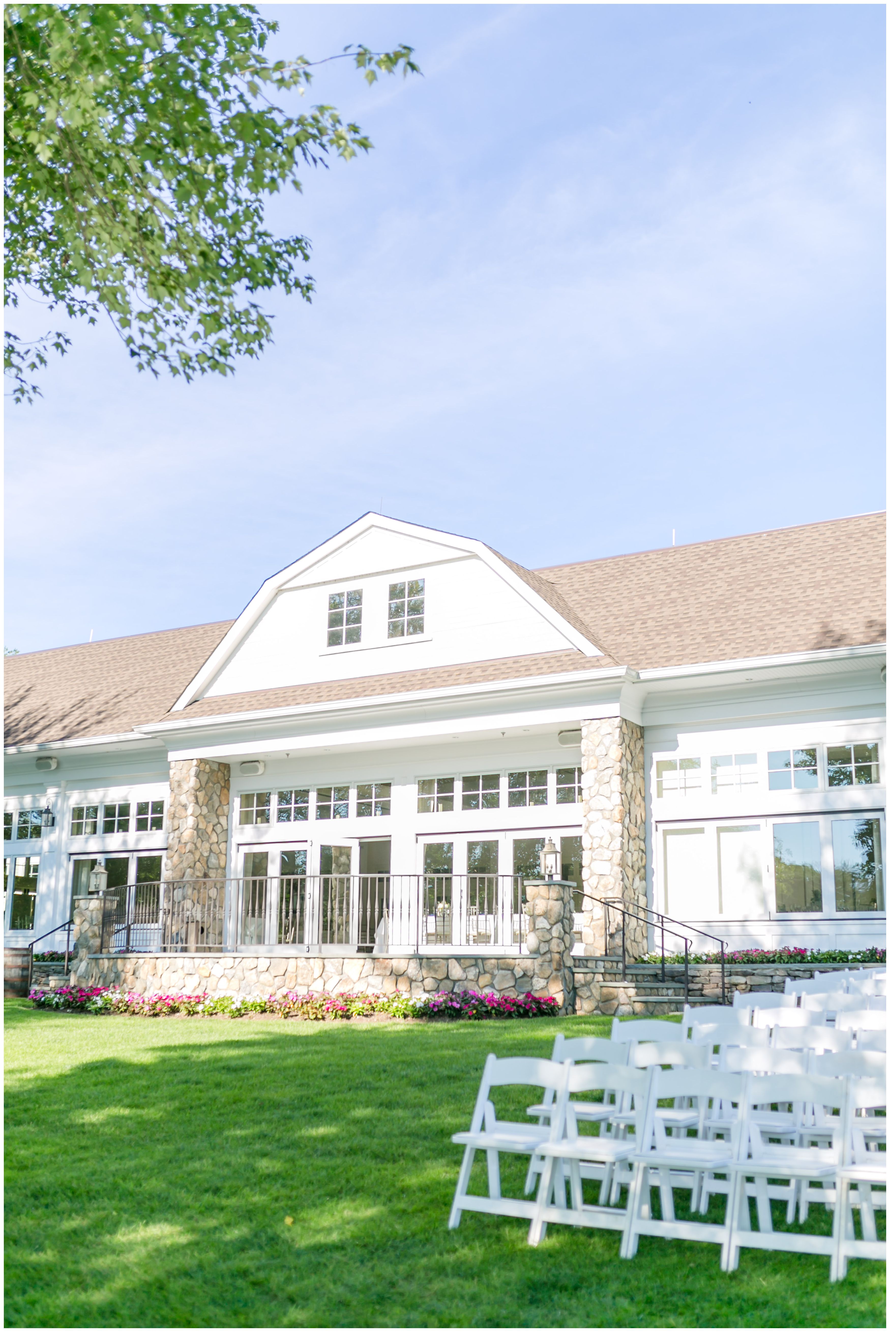 Outdoor lakeside ceremony at Indian Trail Club