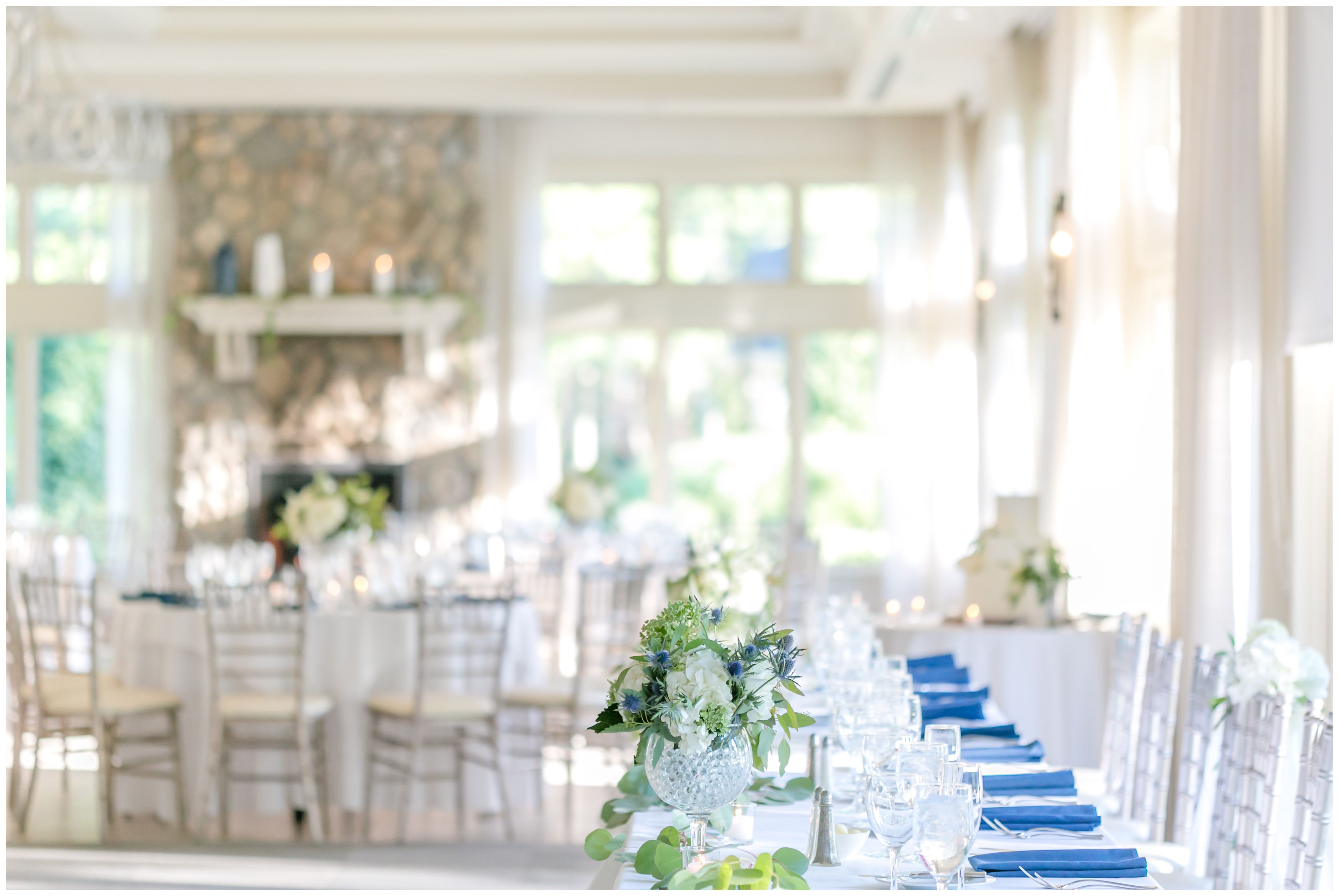Elegant navy and white summer wedding at Indian Trail Club